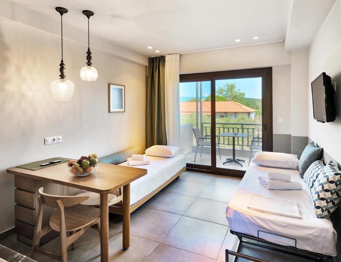 Dionysus Apartments & Suites Ierissós Zewnętrze zdjęcie