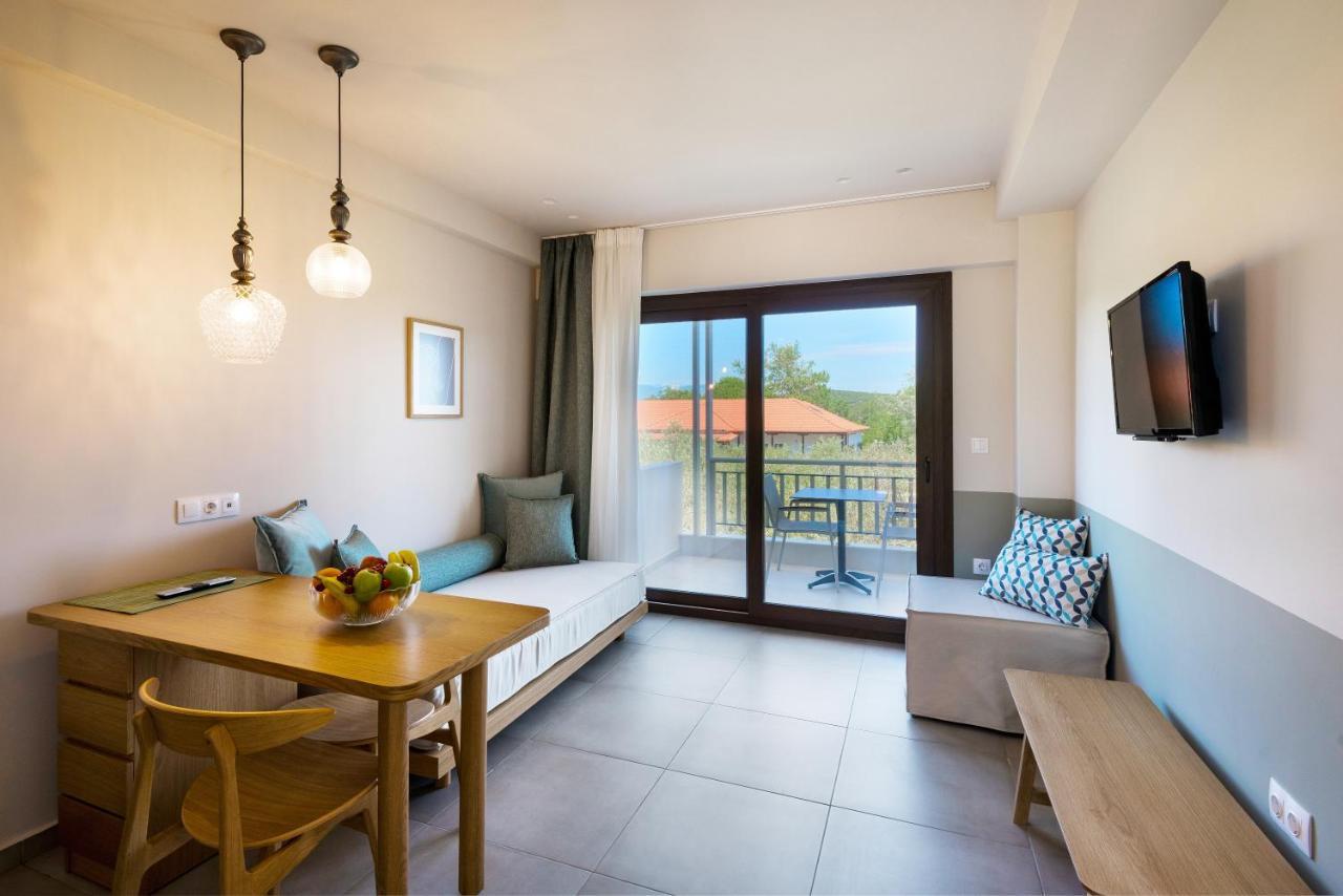 Dionysus Apartments & Suites Ierissós Zewnętrze zdjęcie