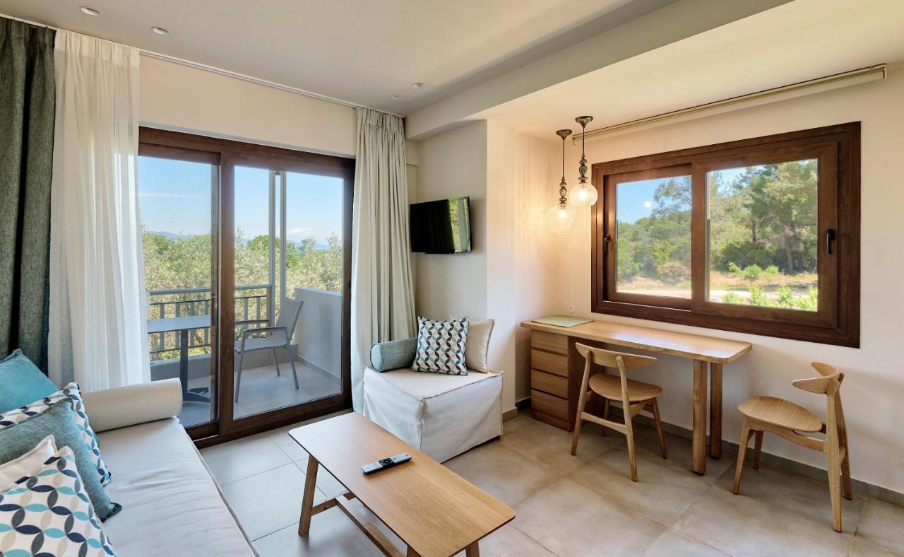 Dionysus Apartments & Suites Ierissós Zewnętrze zdjęcie