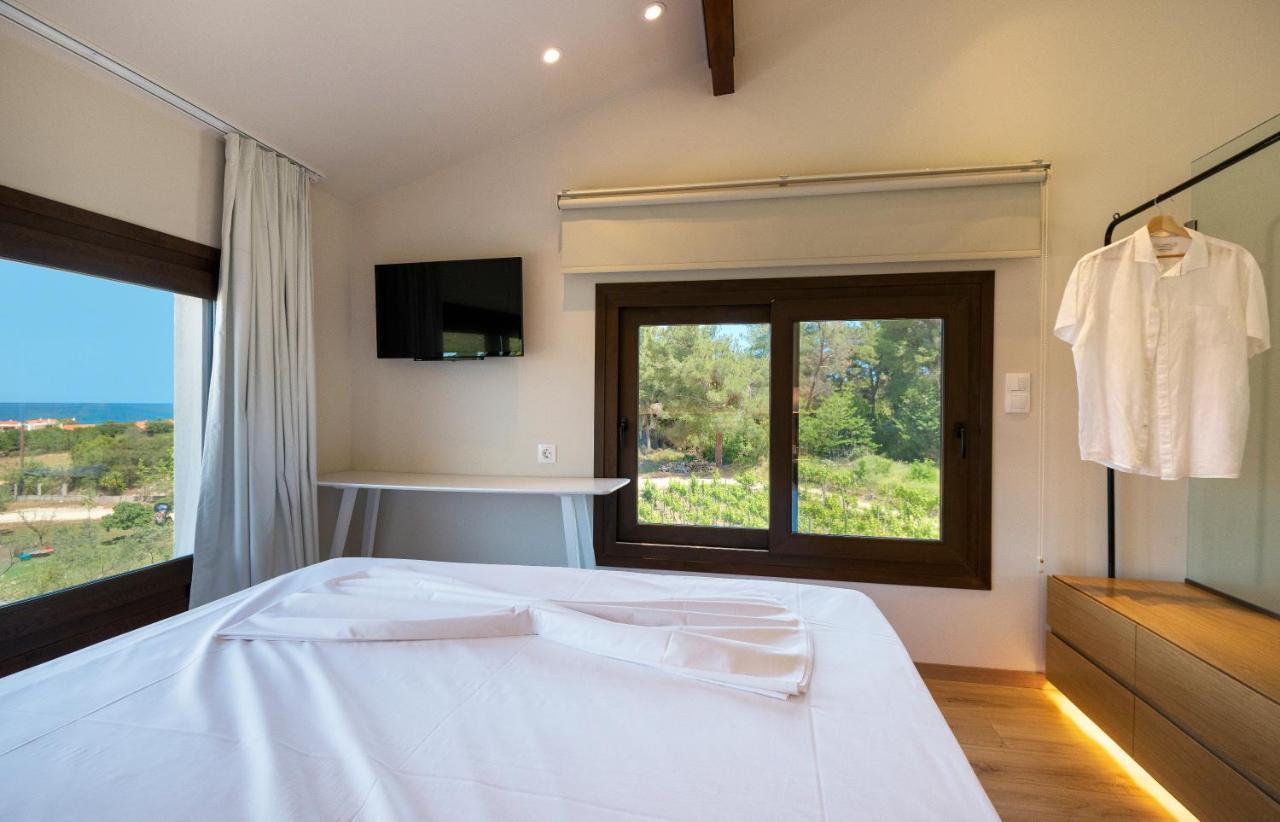 Dionysus Apartments & Suites Ierissós Zewnętrze zdjęcie