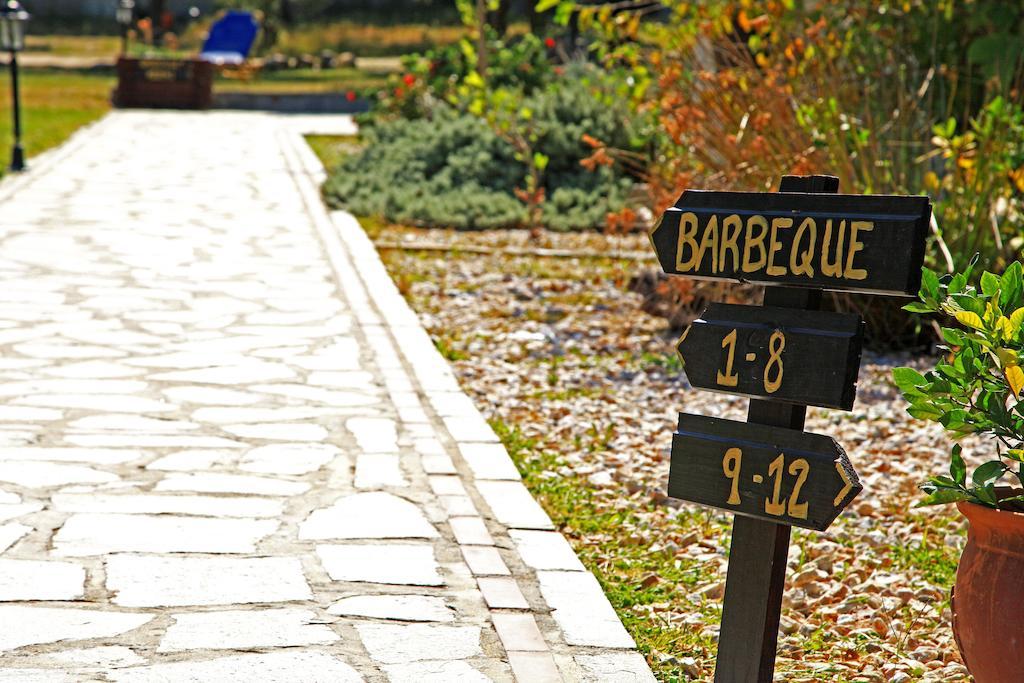 Dionysus Apartments & Suites Ierissós Zewnętrze zdjęcie